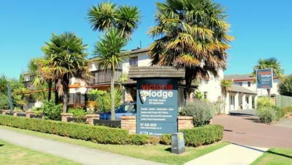 Victoria Motel 4*